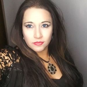 Meet your Posher, Maria